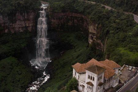 Über die Jahrzehnte stürzten hier einige Menschen von den Wasserfällen in den Tod.
