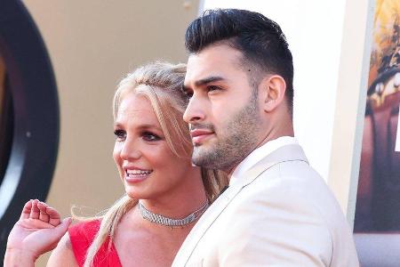 Britney Spears und Sam Asghari lernten sich 2016 kennen und sind seit diesem September verlobt.
