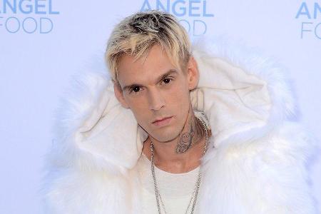 Aaron Carter und seine Verlobte Melanie Martin haben sich getrennt.