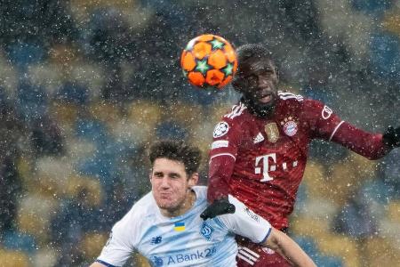 Wirkte zu Beginn sehr nervös. Am Ball mit einigen Problemen. Hatte in den ersten Minuten offensichtlich mit dem Schneetreibe...