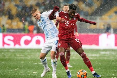 Hatte zeitweise ungewöhnlich viele Ballverluste. In der Defensive wackelig. Über seine Seite ging in der ersten Halbzeit vie...