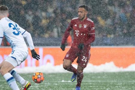 Schwacher Start mit riskantem Ballverlust und unnötigem Foul. Die Vorlage zum 2:0 war seine erste gute Aktion im Spiel. Dana...