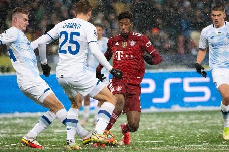 Zog vor dem 1:0 viel Aufmerksamkeit auf sich. Sehr quirlig unterwegs. Beschäftigte die Kiew-Defensive mit seinen Dribblings,...