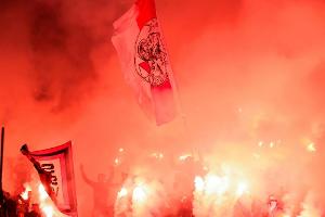 Vor Ajax-Spiel: Dortmunder Polizei angegriffen