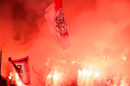 Vor Ajax-Spiel: Dortmunder Polizei angegriffen