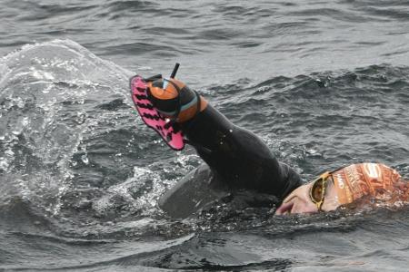 Amputierter Schwimmer Curin in Abenteuer gestartet