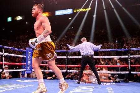 Unumstrittener Weltmeister: Alvarez schreibt Boxgeschichte