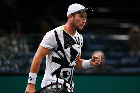 Paris: Koepfer ringt Murray nieder