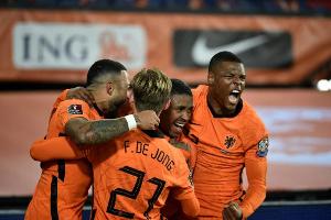 Niederlande zittern sich nach Katar - Kuntz mit der Türkei in den Play-offs