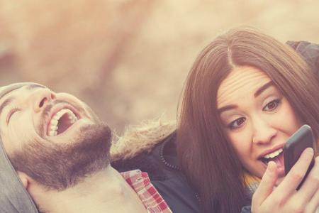 Um direkt zu wissen, wer einem eine Nachricht schickt, können User das Benachrichtigungsprofil individualisieren. Dazu in ei...