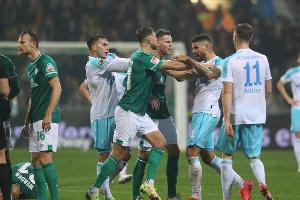 Nach Skandal um Anfang: Teroddes Rekordtor reicht nur für Schalker Remis in Bremen