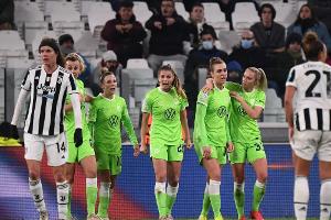 Frauenfußball: Wolfsburg holt Punkt in Turin - und verspielt den Sieg