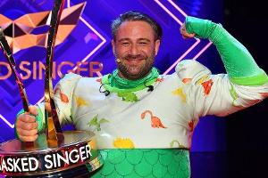 Als Dino konnte Sasha die vierte Staffel von "The Masked Singer" gewinnen.