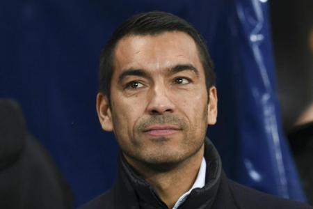 Van Bronckhorst neuer Teammanager der Glasgow Rangers