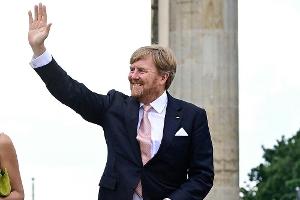 König Willem-Alexander fliegt Feyenoord-Fans nach Prag