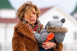 "Entführt - Der Usedom-Krimi": Patrizia (Marion Kracht) nimmt Jesper mit.