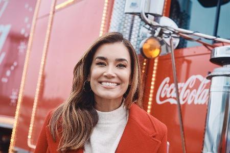 Jana Ina Zarrella freut sich auf das Weihnachtsfest.