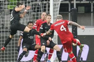 Frankfurt hadert mit vergebenem Matchball: "Ein bisschen ärgerlich"