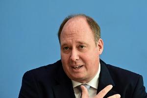 Braun mit Kritik an vollbesetzten Stadien: "Das geht nun wirklich gar nicht"