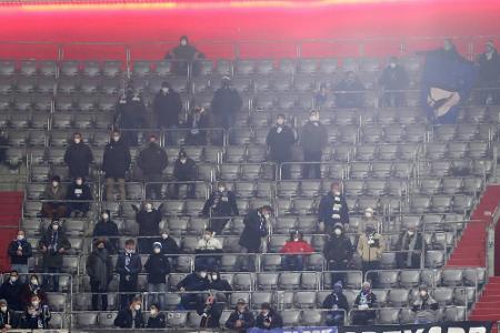 Beleidigungen, Bedrohungen und Schläge: Arminia-Problemfans randalieren in ICE
