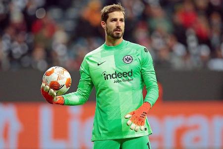 Bügelte seinen Patzer nach einer scharfen Ecke selbst mit einer guten Parade wieder aus (16.). Beim abgefälschten Gegentreff...