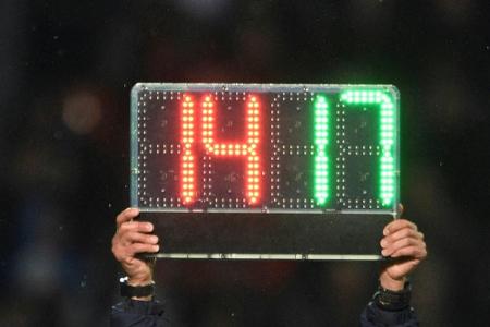 IFAB will fünf Wechsel dauerhaft erlauben