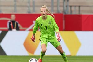 Nationaltorhüterin Frohms: Kein Neid auf Neuer und Co.