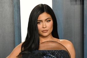 Kylie Jenner ist bereits im Deko-Fieber für Weihnachten.