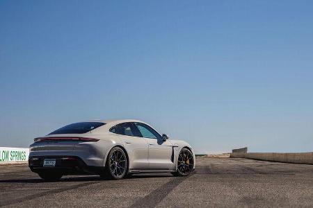 Porsche Taycan GTS