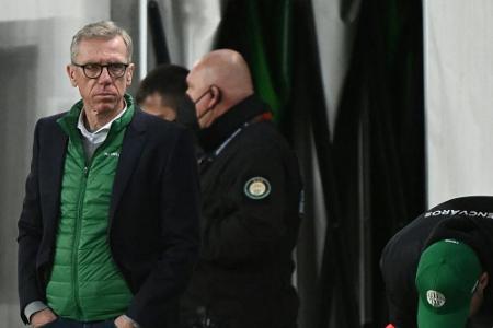 Ferencvaros trennt sich von Coach Stöger