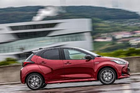 Hybrid Toyota Yaris 1.5 Hybrid, ams 2420