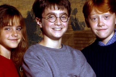 Emma Watson, Daniel Radcliffe und Rupert Grint (v.l.) kehren im Januar vereint auf die TV-Bildschirme zurück.