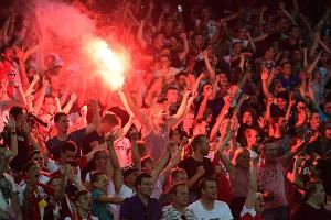 Fan-Ausschreitungen in Rotterdam: Polizei nimmt 64 Personen fest