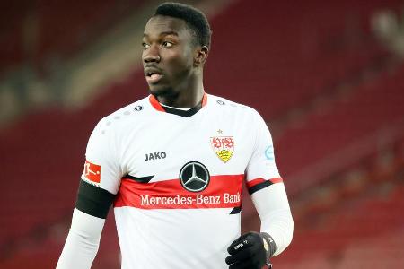 Kam nach überstandenem Kreuzbandriss wieder nur zu einem Kurzeinsatz. Hatte ein paar gute Szenen und deutete seine starke Ph...