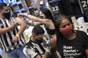 Atletico Mineiro spendiert Fans Meister-Tattoos