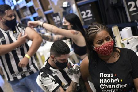 Atletico Mineiro spendiert Fans Meister-Tattoos