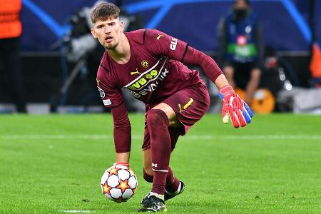 War über die gesamte Spielzeit lediglich 17 Mal am Ball, dieser Wert unterstreicht den beschäftigungslosen Abend des Schweiz...