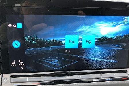VW Golf VIII Infotainment Bug Software