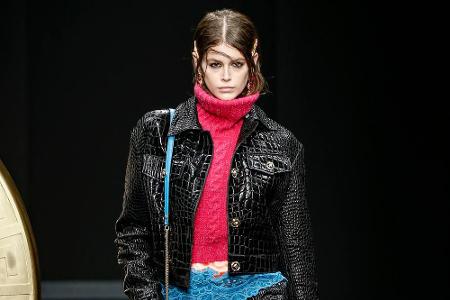 Als Cindy Crawfords Tochter hat Kaia Gerber das Talent für Walks und Shootings wahrhaftig in die Wiege gelegt bekommen. 2015...