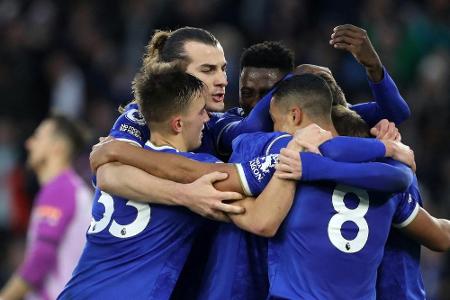 Corona: Weitere Absagen in der Premier League