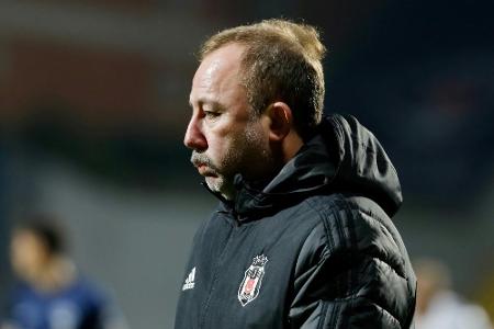 Nach 0:5 beim BVB: Farke als neuer Besiktas-Coach im Gespräch