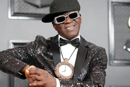 Das Markenzeichen von Flavor Flav: riesige Uhren an Halsketten.
