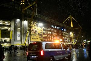 Fake-Bus: TV-Crew schafft es ins BVB-Stadion