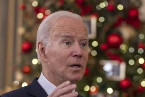 Joe Biden fiel auf einer Rede durch Hustenanfälle und seine raue Stimme auf.