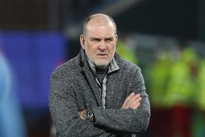 "Schaue in erster Linie nach unten" - Schmadtke nimmt "Wölfe" in die Pflicht