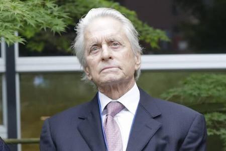 Michael Douglas machte offenbar einen unauslöschlichen Eindruck auf Dawnette Knight, denn sie konnte an keinen anderen Mann ...