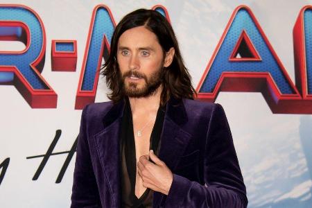 Jared Leto bedankt sich mit oberkörperfreiem Foto für die Glückwünsche zum 50. Geburtstag.