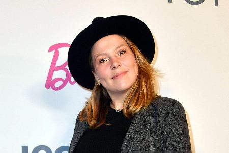 Franziska van der Heide hat mit Babybauch geheiratet.