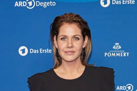 Schauspielerin Felicitas Woll (41) hat ihre Liebe mit Benjamin Piwko (41) offiziell gemacht. 