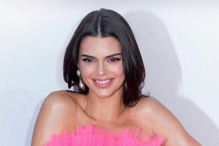 Model Kendall Jenner (25) ist kein Single mehr. Der NBA-Star Devin Booker (24) eroberte ihr Herz. Die Beziehung bestätigte J...
